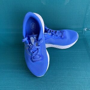 New Balance Fresh Foam Arishi Size 6D